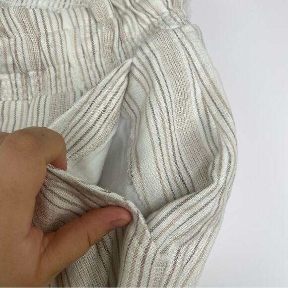 Abercrombie & Fitch cream/brown paper bag shorts size Small - Picture 3 of 9